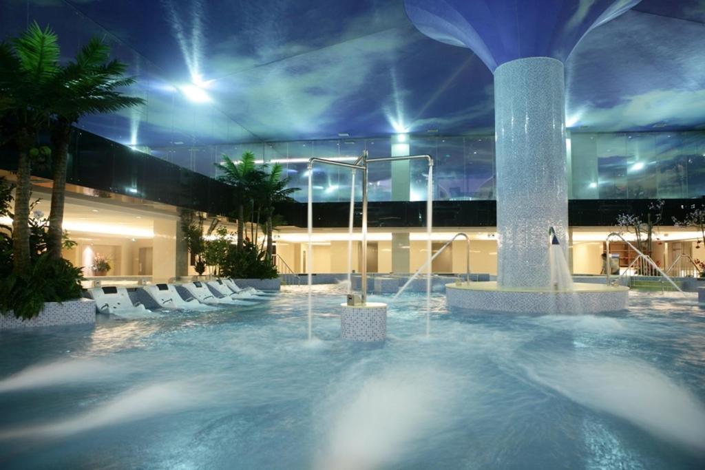 The Hot Spring Hotel Of The Hot Club Beijing Facilities photo